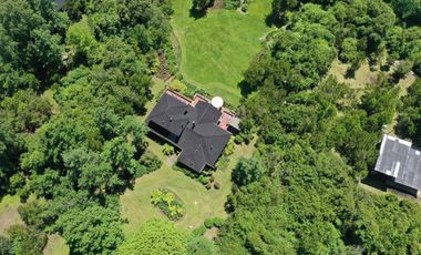 Acogedora casa primera línea Bosque Quillín