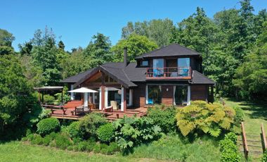 Acogedora casa primera línea Bosque Quillín