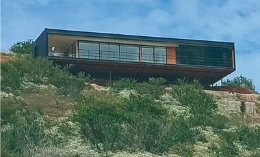 Moderna Casa en Olmué