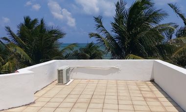 Casa en venta en Puerto Morelos frente al mar