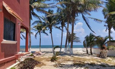 Casa en venta en Puerto Morelos frente al mar
