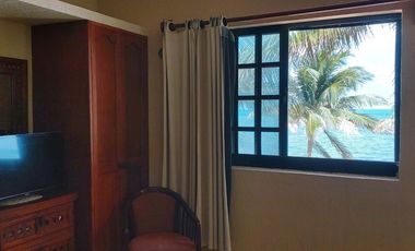 Casa en venta en Puerto Morelos frente al mar