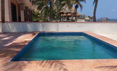 Casa en venta en Puerto Morelos frente al mar