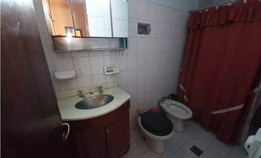 VENDO CASA 3 DORMITORIOS 2 BAÑOS- LOCAL COMERCIAL EN LUZURIAGA MAIPU
