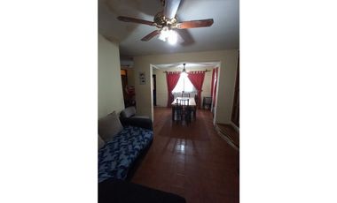 VENDO CASA 3 DORMITORIOS 2 BAÑOS- LOCAL COMERCIAL EN LUZURIAGA MAIPU