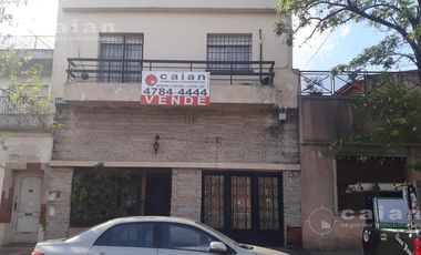 Casa sobre lote propio en Parque Chacabuco, CABA