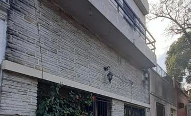 Casa sobre lote propio en Parque Chacabuco, CABA