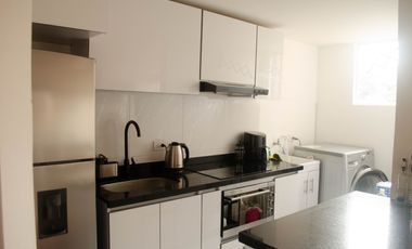 apartamento en arriendo en los rosales. Cod A1
