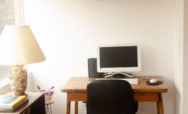 apartamento en arriendo en los rosales. Cod A1