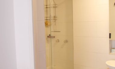 apartamento en arriendo en los rosales. Cod A1