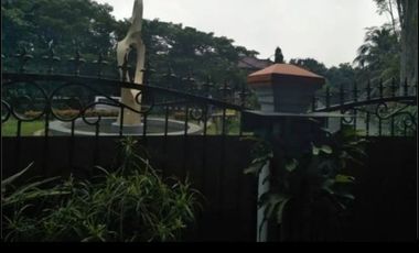 Rumah Bagus Terawat Hoek Depan Taman Siap Huni Di Jatirasa Bekasi