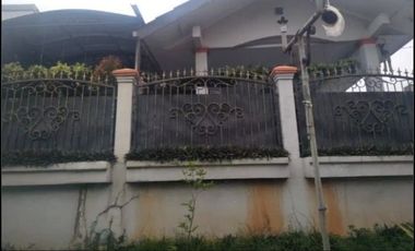 Rumah Bagus Terawat Hoek Depan Taman Siap Huni Di Jatirasa Bekasi