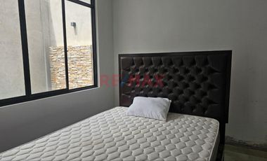 🏡 Alquiler De Exclusiva Casa De Estreno Con Piscina En Miraflores – Boulevard Park Plaza