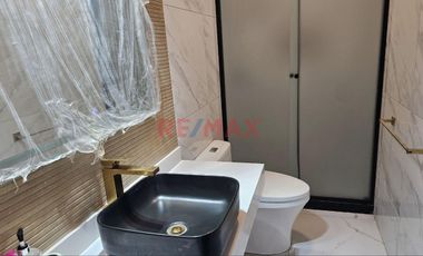 🏡 Alquiler De Exclusiva Casa De Estreno Con Piscina En Miraflores – Boulevard Park Plaza