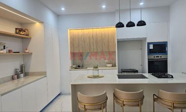 🏡 Alquiler De Exclusiva Casa De Estreno Con Piscina En Miraflores – Boulevard Park Plaza