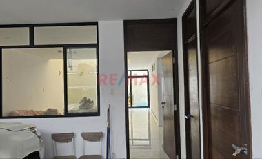 🏡 Alquiler De Exclusiva Casa De Estreno Con Piscina En Miraflores – Boulevard Park Plaza
