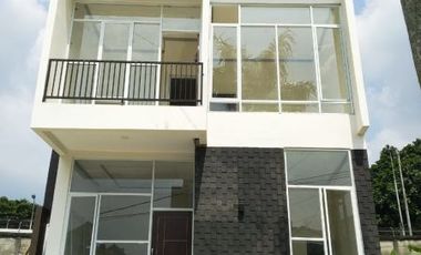 rumah 2 lantai tanpa dp hanya boking 5jt free all in