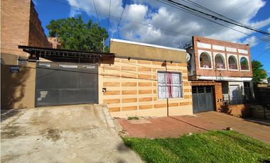 IMPORTANTE PROPIEDAD EN VILLA SARITA, SOBRE AV. ROCA