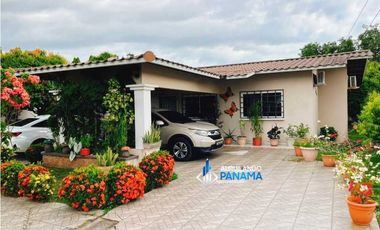Se alquila preciosa casa en Bágala, residencial Santa María.