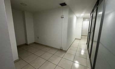 oficina en arriendo en parque principal. Cod A216572