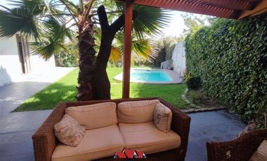 Casa en Venta en Av Apoquindo