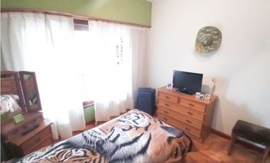 CHALET 6 AMBIENTES CON LOCAL EN BARRIO NUEVA POMPEYA