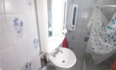 CHALET 6 AMBIENTES CON LOCAL EN BARRIO NUEVA POMPEYA