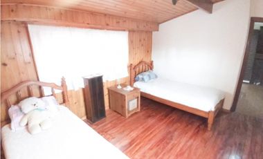 CHALET 6 AMBIENTES CON LOCAL EN BARRIO NUEVA POMPEYA