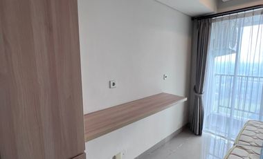 DISEWAKAN APARTEMEN AVENUE PARKLAND BSD STUDIO FULL FURNISHED MURAH SIAP HUNI DI BSD CITY DEKAT THE BREEZE BSD DAN UNIVERSITAS ATMAJAYA BSD