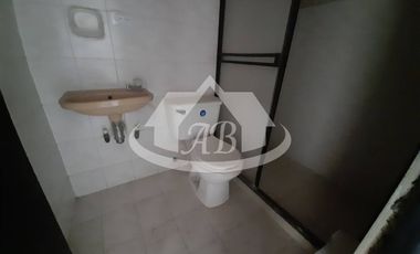 LOCAL EN ARRIENDO BARRIO URAPANES| 838