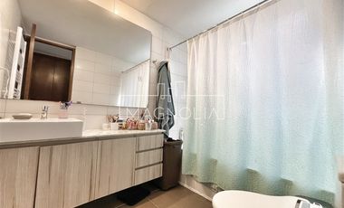 CASA EN VENTA CON PANELES SOLARES Y CAMINABLE A ALIANZA FRAN