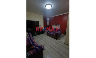 🏠 ¡Oportunidad única en Trujillo! 🏠

Descubre esta espaciosa y versátil casa urbana de 3 pisos, perfectamente ubicada en Wilfredo Torres 966, la cua