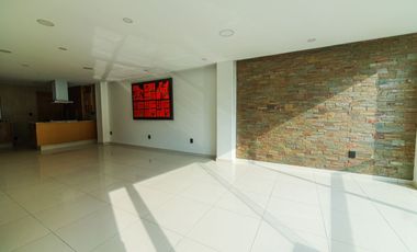 PentHouse Frente Parque Ruben Dario