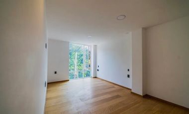 PentHouse Frente Parque Ruben Dario
