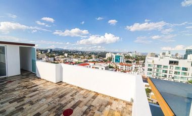 PentHouse Frente Parque Ruben Dario