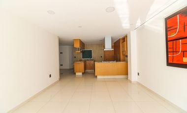 PentHouse Frente Parque Ruben Dario
