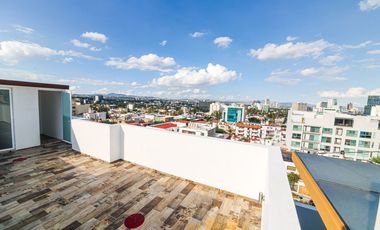 PentHouse Frente Parque Ruben Dario
