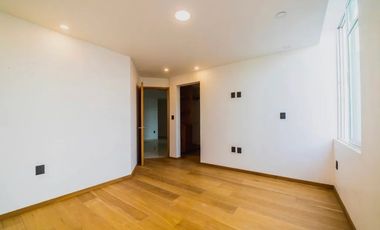 PentHouse Frente Parque Ruben Dario