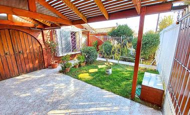 Casa avenida en venta | estacionamiento | metro laguna sur (L5) | Pudahuel.