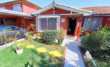 Casa avenida en venta | estacionamiento | metro laguna sur (L5) | Pudahuel.