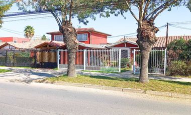 Casa avenida en venta | estacionamiento | metro laguna sur (L5) | Pudahuel.