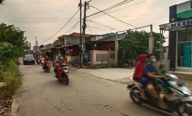 Di jual klinik 1 1/2 lantai pinggir jalan utama taman alamanda