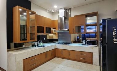 Disewakan  Apartemen Di Senopati Penthouse