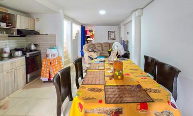 CASA EN VENTA VILLA GORGONA. Cod V10843