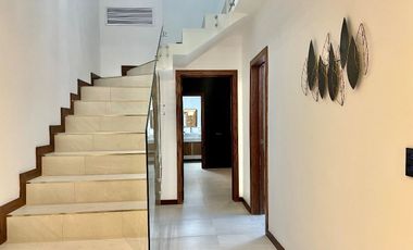 Casa en Venta en Fraccionamiento Denali Con Recámara en Planta Baja