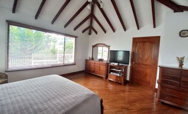 Venta de casa valle de los chillos