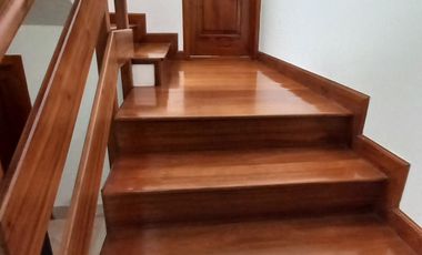 Venta de casa valle de los chillos