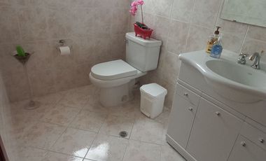 Venta de casa valle de los chillos