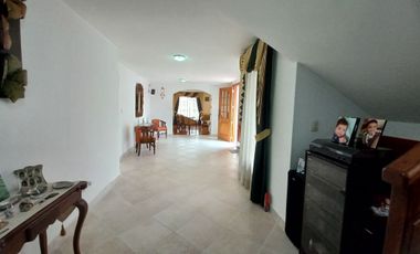 Venta de casa valle de los chillos