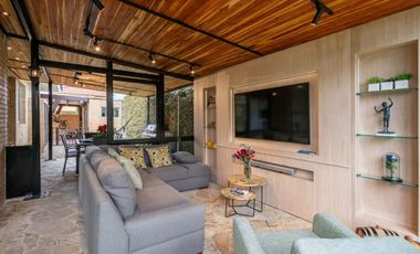 casa en arriendo/venta en canelon. Cod A20472